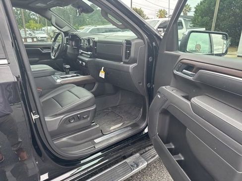 Used 2026 GMC Sierra 1500 SLT w/ SLT Premium Plus Package AWD/4WD image 7