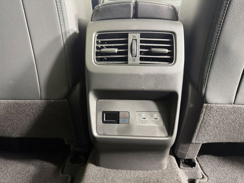 Used 2025 Nissan Rogue SL w/ SL Premium Package image 15