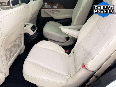 Used 2025 Mercedes-Benz GLS 450 4MATIC image 23