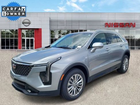 Used 2025 Cadillac XT4 Premium Luxury FWD image 6
