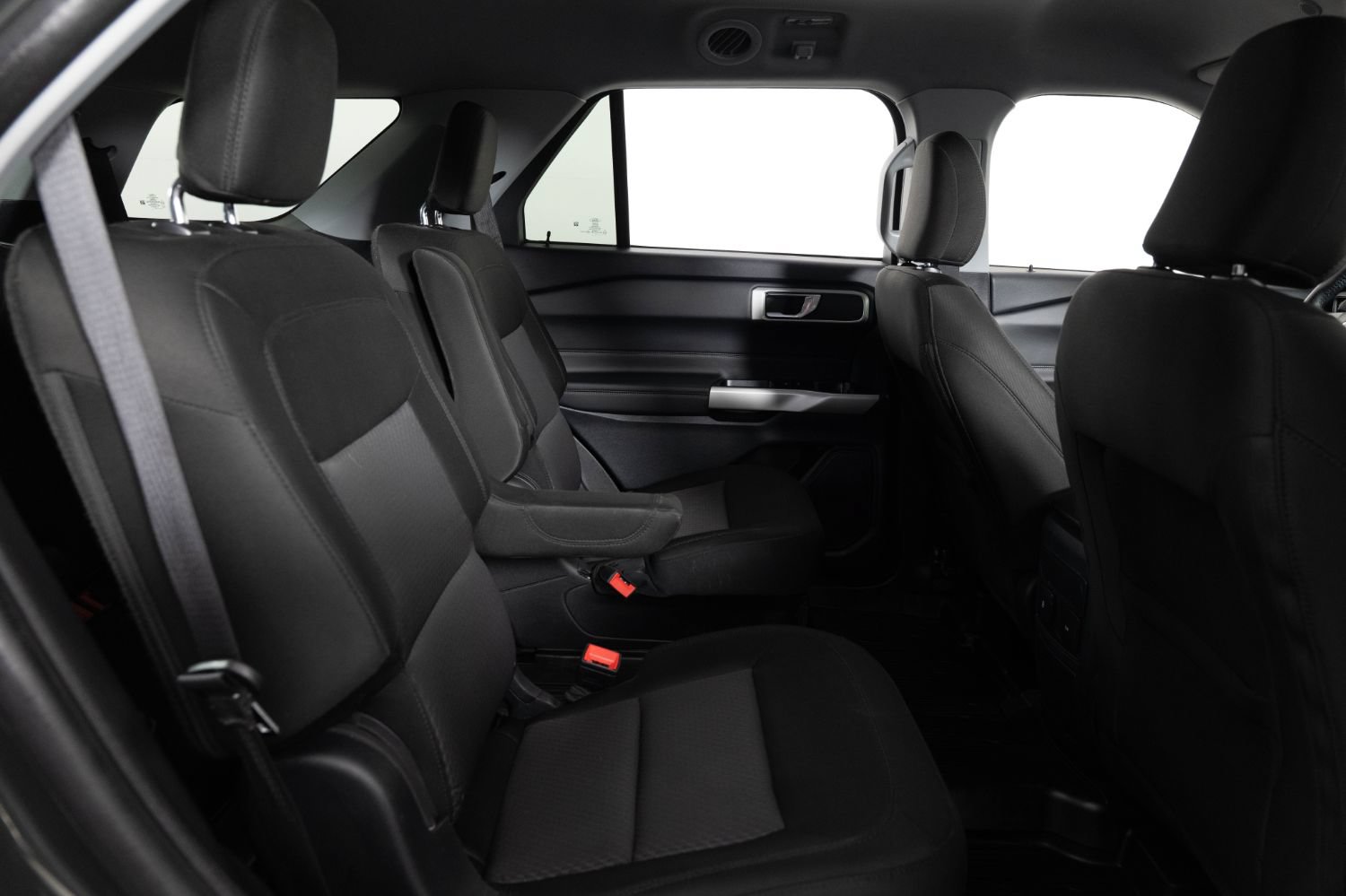 Used 2023 Ford Explorer XLT AWD/4WD image 23