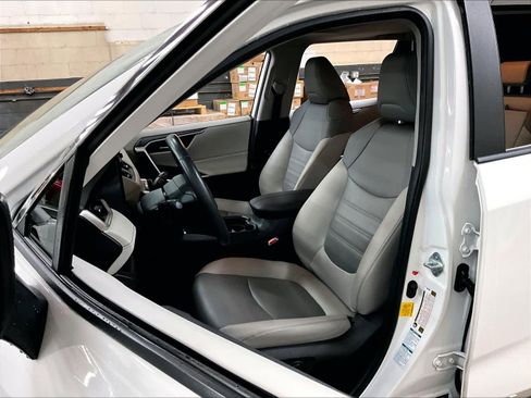 Used 2019 Toyota RAV4 XLE Premium w/ Cold Weather Package image 27