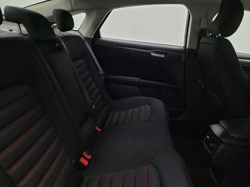 Used 2015 Ford Fusion SE w/ Equipment Group 201A image 19