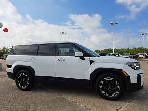 Used 2024 Hyundai Santa Fe SE image 3