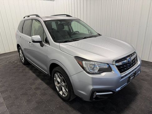 Used 2017 Subaru Forester 2.5i Touring image 5