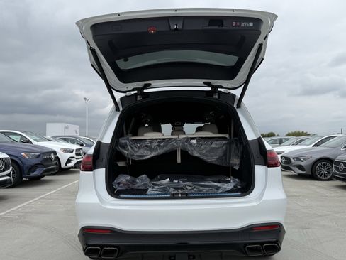 New 2026 Mercedes-Benz GLS 63 AMG 4MATIC image 12