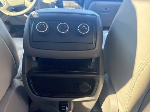 Used 2017 Buick Enclave Leather image 28
