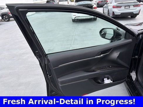 Used 2024 Toyota Camry SE image 11