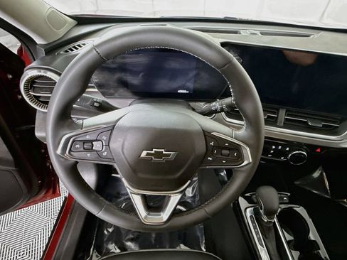 Used 2024 Chevrolet Trax ACTIV w/ Driver Confidence Package FWD image 19