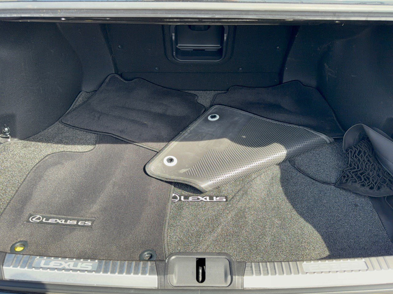 Used 2019 Lexus ES 350 w/ Premium Package FWD image 28