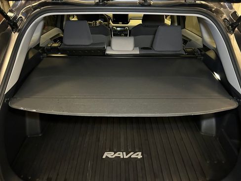 Used 2025 Toyota RAV4 XLE w/ Weather Package AWD/4WD image 20