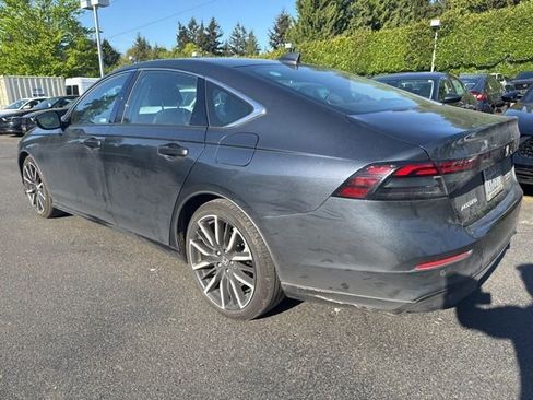 Used 2023 Honda Accord Touring image 4