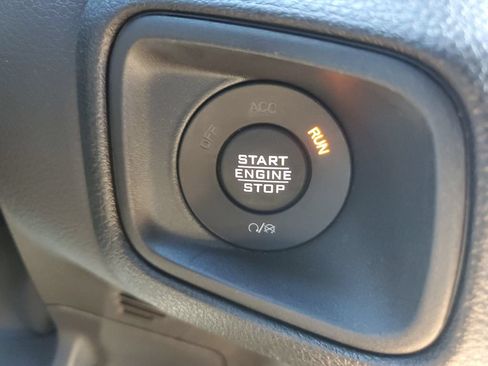 Used 2025 Jeep Wrangler Unlimited Sport AWD/4WD image 23