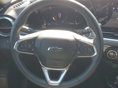 Certified 2025 Chevrolet Trax ACTIV w/ Driver Confidence Package FWD image 12