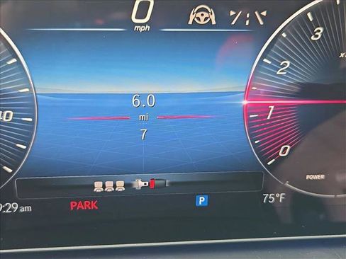 New 2026 Mercedes-Benz GLE 580 4MATIC image 11