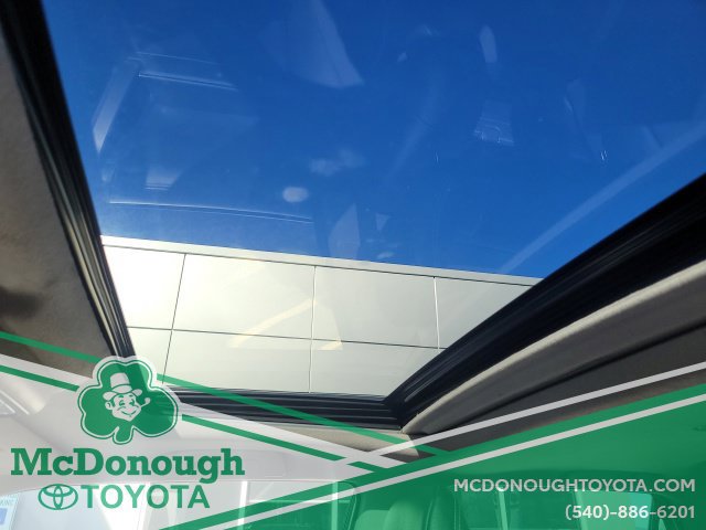 Used 2023 Toyota 4Runner SR5 Premium w/ Moonroof Package RWD image 15