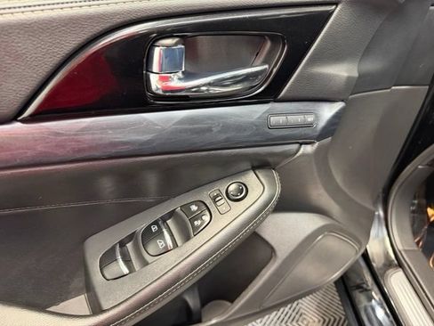 Used 2020 Nissan Maxima Platinum FWD image 9
