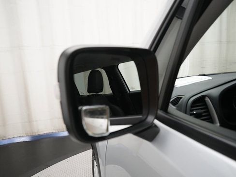 Used 2021 Jeep Renegade Limited image 24