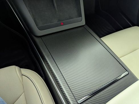 Used 2022 Tesla Model S Plaid image 43