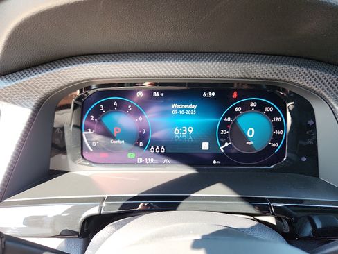 New 2026 Volkswagen Atlas Cross Sport SEL R-Line image 17