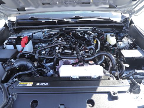 Used 2025 Toyota 4Runner SR5 image 10