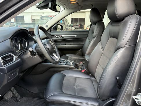 Used 2018 MAZDA CX-5 Touring w/ Preferred Equipment Package FWD image 2