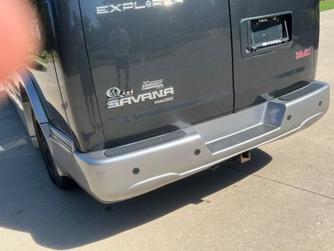 Used 2016 GMC Savana 2500 Extended image 11