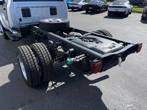 New 2026 RAM 5500 4x4 Regular Cab image 8