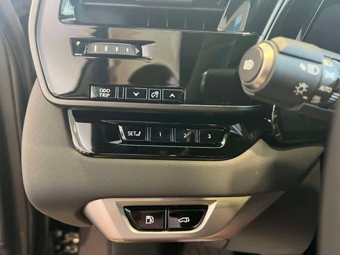 Certified 2025 Lexus RX 450h AWD w/ Convenience Package image 22