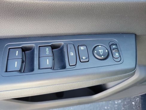 Used 2023 Honda CR-V LX image 21