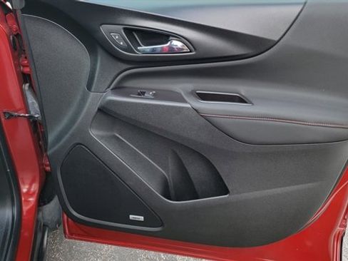 Used 2022 Chevrolet Equinox RS w/ RS Leather Package image 43