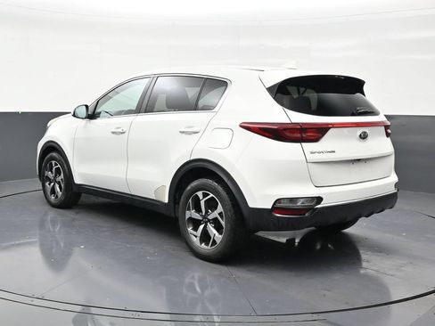 Used 2021 Kia Sportage LX FWD image 3