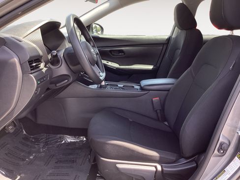 Used 2025 Nissan Sentra S FWD image 24