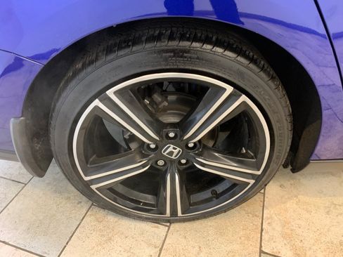Used 2024 Honda Accord Sport image 12