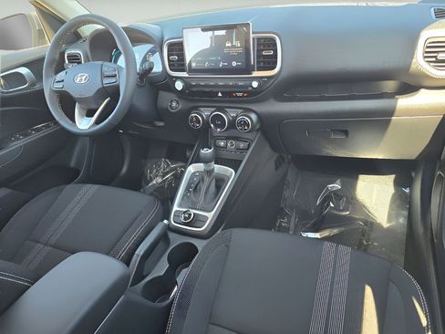 New 2025 Hyundai Venue SEL FWD image 25
