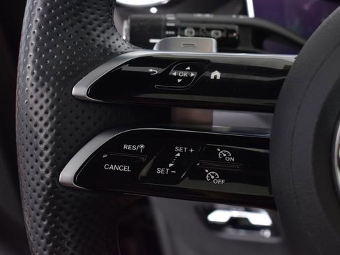 Used 2023 Mercedes-Benz GLC 300 4MATIC image 18