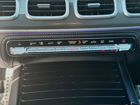 Used 2023 Mercedes-Benz GLE 53 AMG 4MATIC image 15