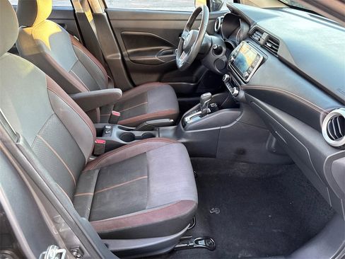 Used 2020 Nissan Versa SR image 8