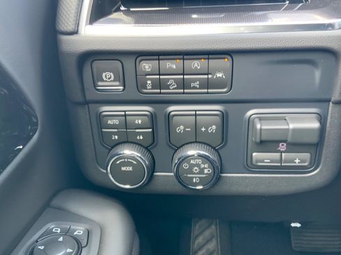 New 2026 Chevrolet Tahoe RST w/ Comfort Package AWD/4WD image 29