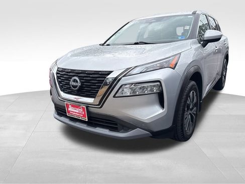 Used 2023 Nissan Rogue SV image 17