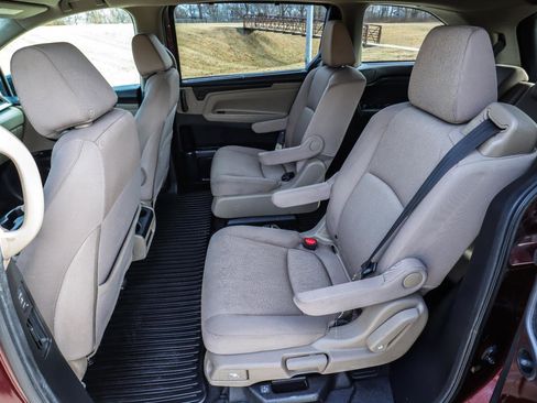 Used 2019 Honda Odyssey EX image 37