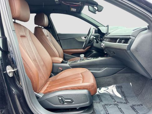 Used 2019 Audi A4 2.0T Premium image 30