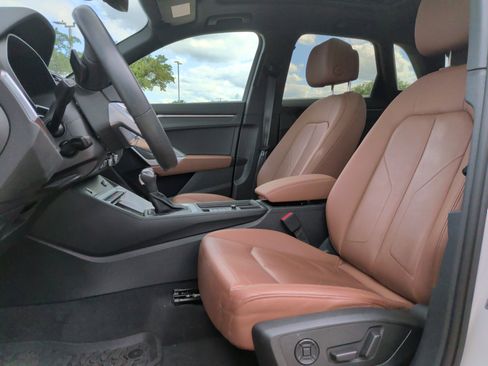 Certified 2023 Audi Q3 2.0T Premium w/ Convenience Package AWD/4WD image 17
