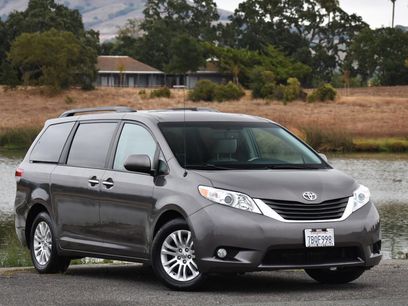 Used 2013 Toyota Sienna XLE