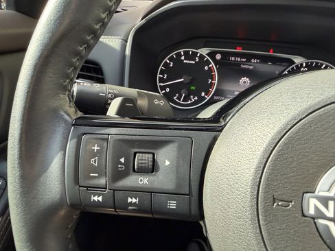 Used 2023 Nissan Rogue SV w/ SV Premium B Package image 29