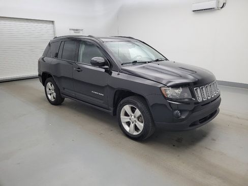 Used 2016 Jeep Compass Latitude AWD/4WD image 11