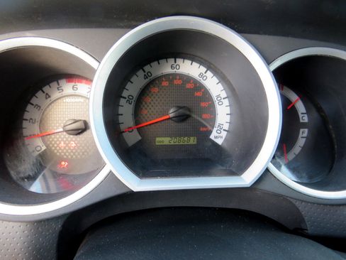 Used 2015 Toyota Tacoma 4x4 Double Cab image 12