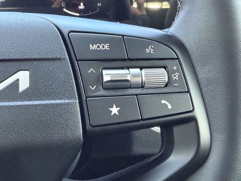 Certified 2025 Kia K4 EX FWD image 30