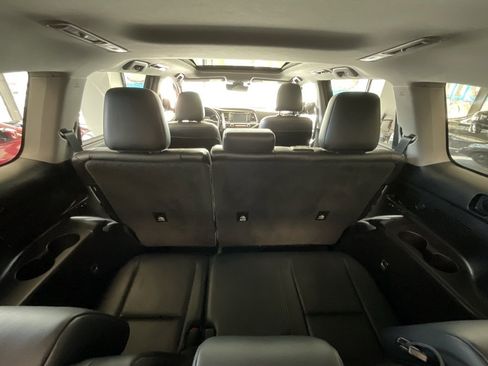 Used 2019 Toyota Highlander Limited Platinum image 25