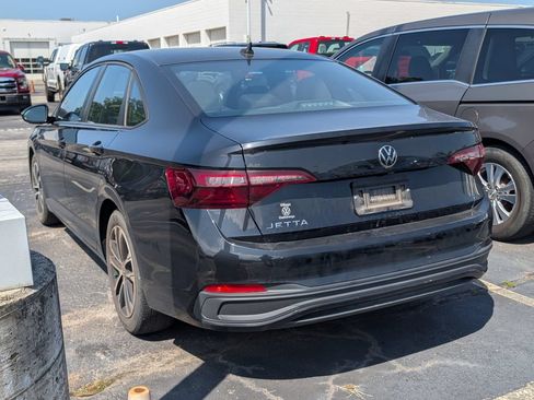 Used 2023 Volkswagen Jetta Sport FWD image 6